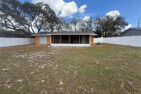 House in Spring Hill, Florida 3 bedrooms, 120.77 sq.m. № 2202363 - photo 14