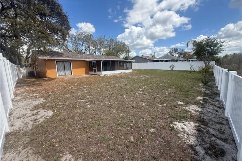 House in Spring Hill, Florida 3 bedrooms, 120.77 sq.m. № 2202363 - photo 15