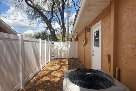 House in Spring Hill, Florida 3 bedrooms, 120.77 sq.m. № 2202363 - photo 16