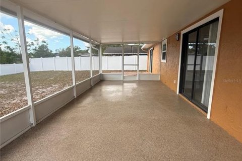 House in Spring Hill, Florida 3 bedrooms, 120.77 sq.m. № 2202363 - photo 13
