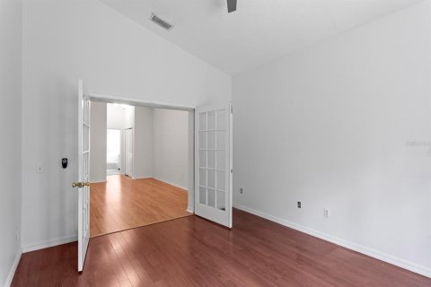 House in Tampa, Florida 5 bedrooms, 217.58 sq.m. № 2345647 - photo 16