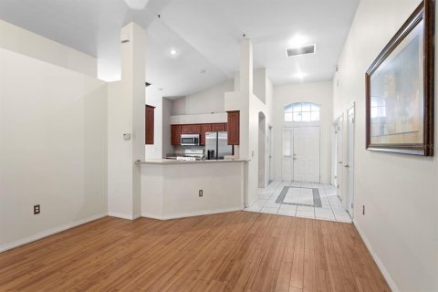 House in Tampa, Florida 5 bedrooms, 217.58 sq.m. № 2345647 - photo 9