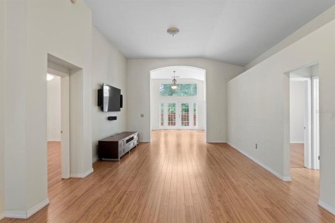 House in Tampa, Florida 5 bedrooms, 217.58 sq.m. № 2345647 - photo 11