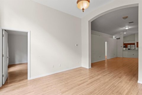 House in Tampa, Florida 5 bedrooms, 217.58 sq.m. № 2345647 - photo 25