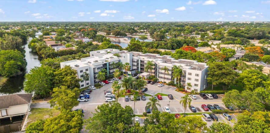 Condo in Plantation, Florida, 1 bedroom № 2187272