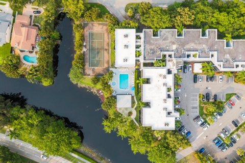 Condo in Plantation, Florida, 1 bedroom № 2187272 - photo 9