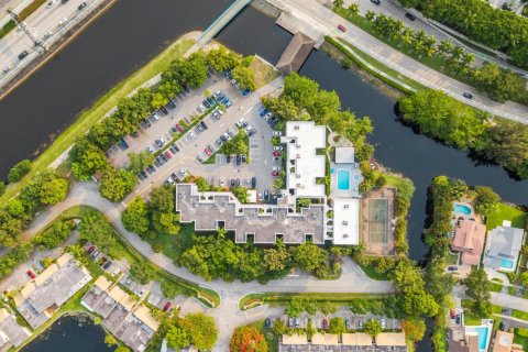 Condo in Plantation, Florida, 1 bedroom № 2187272 - photo 8