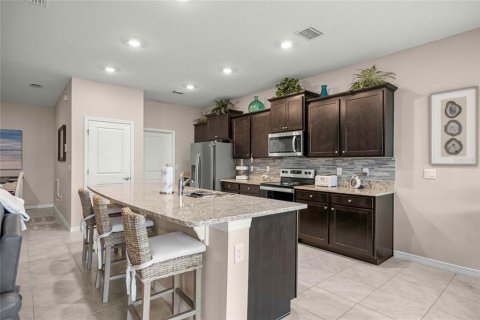 House in OCALA PRESERVE in Ocala, Florida 3 bedrooms, 172.15 sq.m. № 2203852 - photo 10