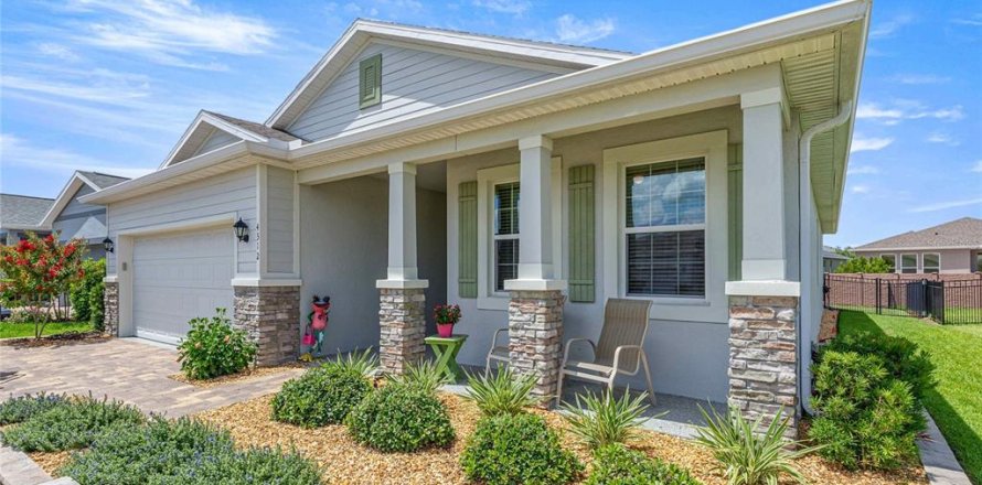 House in OCALA PRESERVE in Ocala, Florida 3 bedrooms, 172.15 sq.m. № 2203852