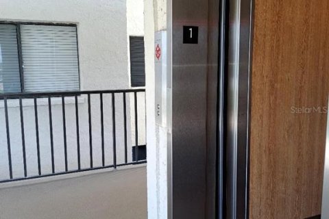 Снять в аренду кондоминиум в Порт-Ричи, Флорида 4 комнаты, 95.22м2, № 2114396 - фото 17