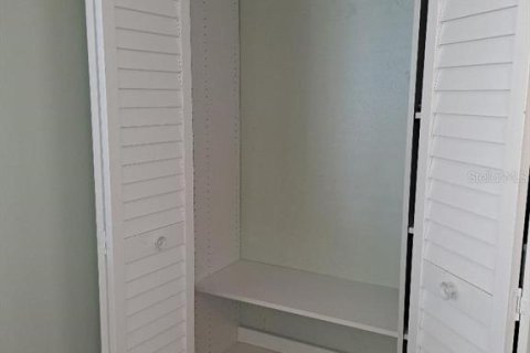 Снять в аренду кондоминиум в Порт-Ричи, Флорида 4 комнаты, 95.22м2, № 2114396 - фото 15
