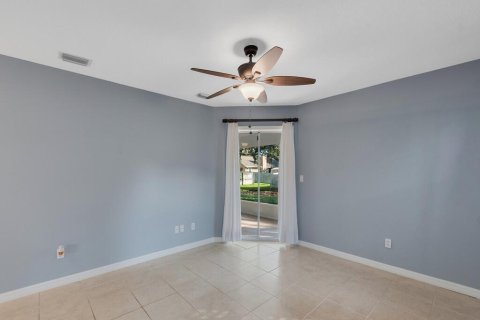 Villa ou maison à louer à Sebastian, Floride: 3 chambres, 153.57 m2 № 2388459 - photo 15