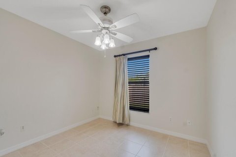 Villa ou maison à louer à Sebastian, Floride: 3 chambres, 153.57 m2 № 2388459 - photo 18