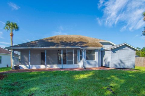 Villa ou maison à louer à Sebastian, Floride: 3 chambres, 153.57 m2 № 2388459 - photo 2
