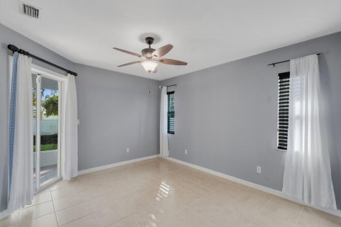 Villa ou maison à louer à Sebastian, Floride: 3 chambres, 153.57 m2 № 2388459 - photo 14