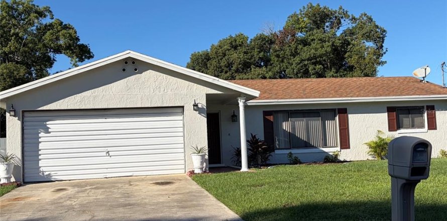 Villa ou maison à Longwood, Floride 3 chambres, 148.27 m2 № 2415076