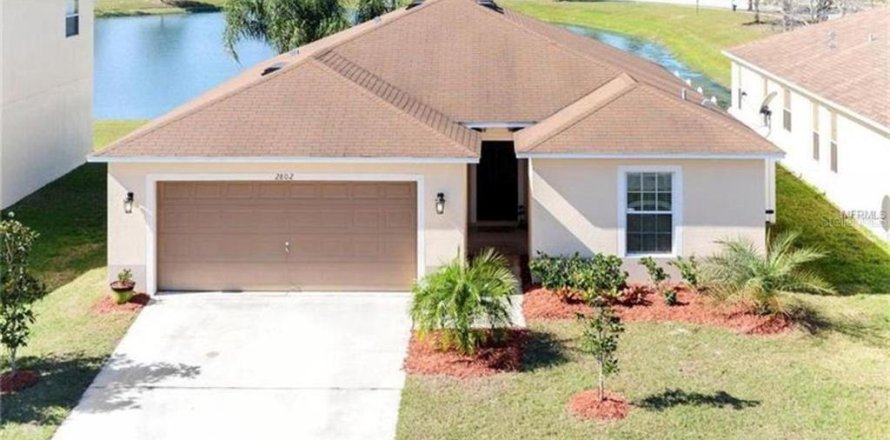 Casa en Kissimmee, Florida 4 dormitorios, 156.17 m2 № 1904188