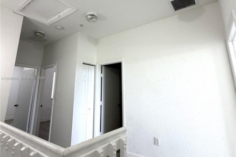 Touwnhouse à vendre à Pembroke Pines, Floride: 3 chambres, 149.85 m2 № 2181081 - photo 19