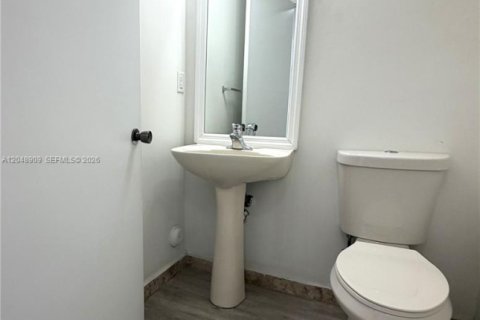 Touwnhouse à vendre à Pembroke Pines, Floride: 3 chambres, 149.85 m2 № 2181081 - photo 17