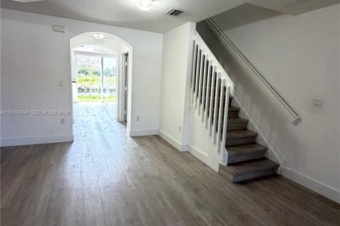 Touwnhouse à vendre à Pembroke Pines, Floride: 3 chambres, 149.85 m2 № 2181081 - photo 6