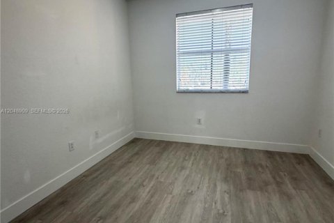 Touwnhouse à vendre à Pembroke Pines, Floride: 3 chambres, 149.85 m2 № 2181081 - photo 28