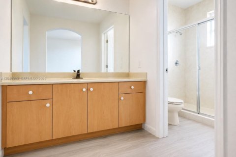 Touwnhouse à vendre à Pembroke Pines, Floride: 3 chambres, 149.85 m2 № 2181081 - photo 23