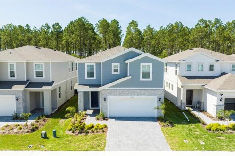 House in Davenport, Florida 7 bedrooms, 304.81 sq.m. № 1343620 - photo 1