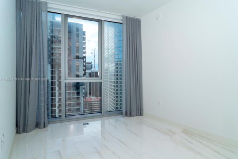 Condo in Miami, Florida, 3 bedrooms  № 1933189 - photo 29