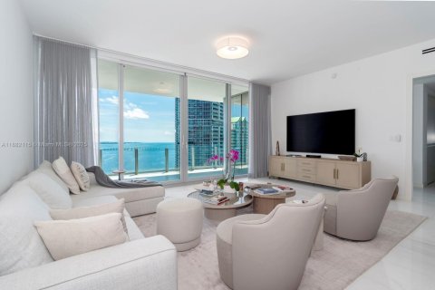 Condo in Miami, Florida, 3 bedrooms  № 1933189 - photo 8