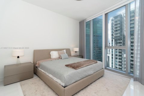 Condo in Miami, Florida, 3 bedrooms  № 1933189 - photo 24