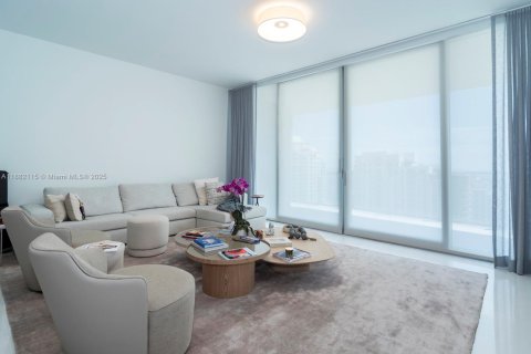 Condo in Miami, Florida, 3 bedrooms  № 1933189 - photo 9