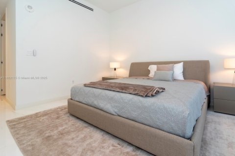 Condo in Miami, Florida, 3 bedrooms  № 1933189 - photo 26