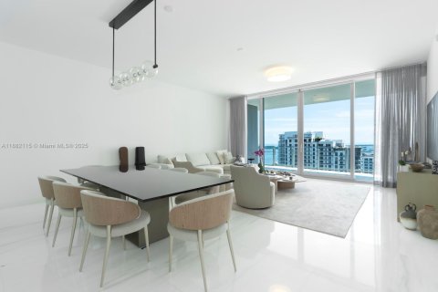 Condo in Miami, Florida, 3 bedrooms  № 1933189 - photo 10