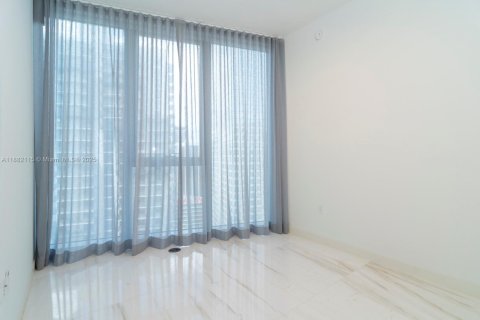Condo in Miami, Florida, 3 bedrooms  № 1933189 - photo 30