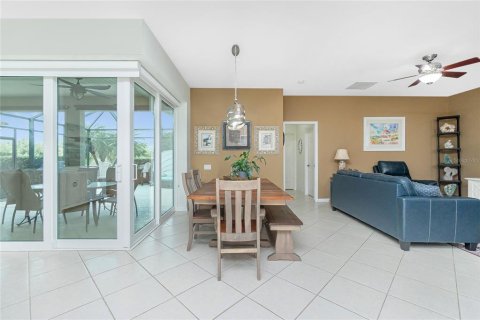 Casa en venta en North Port, Florida, 3 dormitorios, 167.97 m2 № 1744286 - foto 8