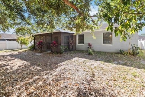 Casa en venta en Kissimmee, Florida, 3 dormitorios, 107.49 m2 № 1644322 - foto 23