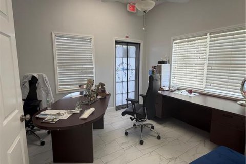 Immobilier commercial à louer à Ocoee, Floride: 139.35 m2 № 2139762 - photo 3