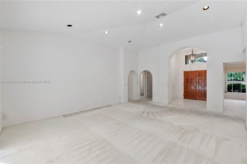 Casa en venta en Sunrise, Florida, 4 dormitorios, 254.37 m2 № 1947196 - foto 11