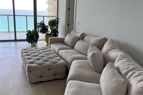 Купить кондоминиум в Бэл-Харбор, Флорида 3 спальни, 263.84м2, № 2014160 - фото 7