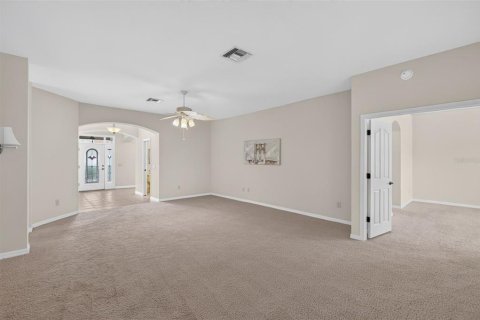 Villa ou maison à vendre à The Villages, Floride: 3 chambres, 187.85 m2 № 2288105 - photo 6