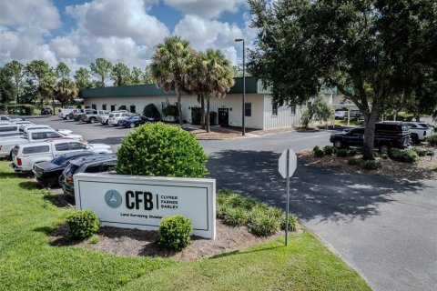 Propiedad comercial en alquiler en Wildwood, Florida, 836.12 m2 № 1380955 - foto 5
