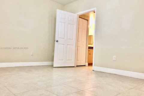 Condominio en alquiler en Miramar, Florida, 1 dormitorio, 78.97 m2 № 2045188 - foto 18