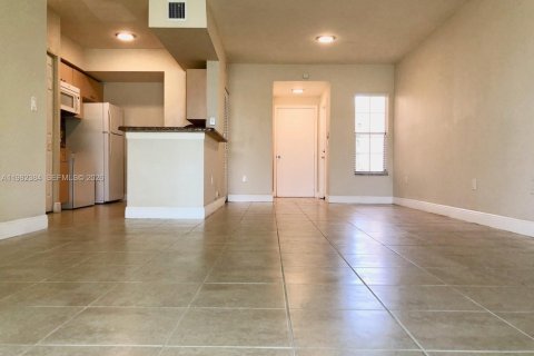 Condominio en alquiler en Miramar, Florida, 1 dormitorio, 78.97 m2 № 2045188 - foto 6