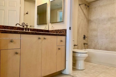Condominio en alquiler en Miramar, Florida, 1 dormitorio, 78.97 m2 № 2045188 - foto 29