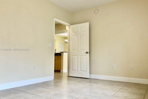 Condominio en alquiler en Miramar, Florida, 1 dormitorio, 78.97 m2 № 2045188 - foto 22
