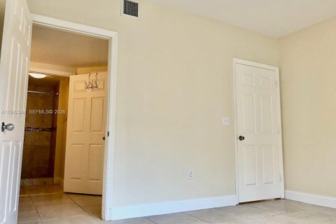 Condominio en alquiler en Miramar, Florida, 1 dormitorio, 78.97 m2 № 2045188 - foto 24