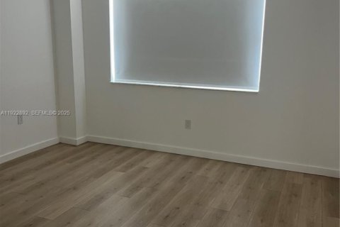 Copropriété à louer à Miami, Floride: 1 chambre, 70.61 m2 № 1976727 - photo 12
