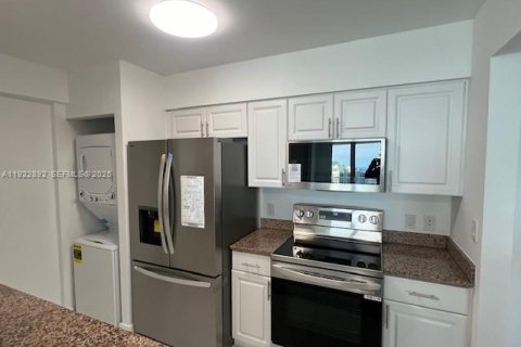 Copropriété à louer à Miami, Floride: 1 chambre, 70.61 m2 № 1976727 - photo 3