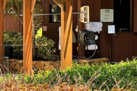 Condo in Miami, Florida, 2 bedrooms  № 2033889 - photo 25