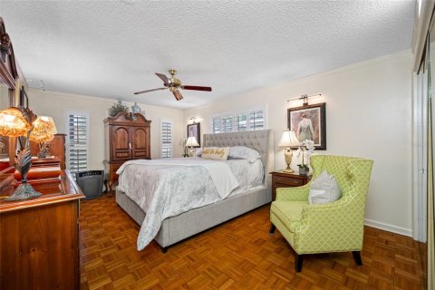 House in Dunedin, Florida 3 bedrooms, 142.88 sq.m. № 1816640 - photo 21